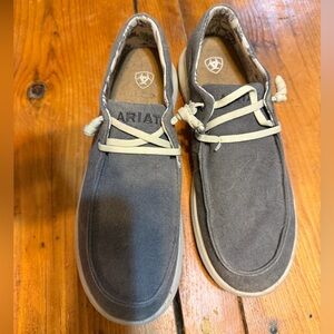 Women’s Ariat Gray Canvas Slip-On Loafers with Cream Laces
